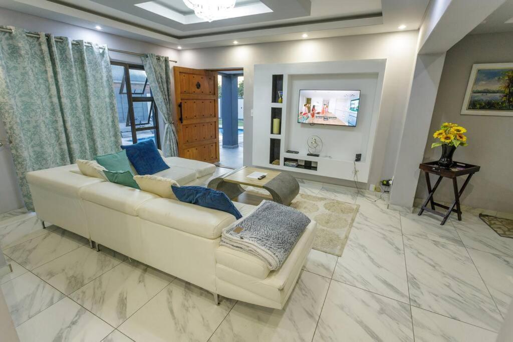 Cozier Glitz Villa Cape Town Dış mekan fotoğraf