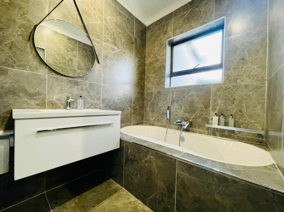 Cozier Glitz Villa Cape Town Dış mekan fotoğraf